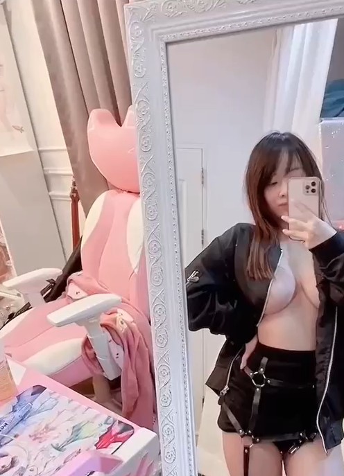 มันแกว รุ่งตะวัน ในเสื้อหนัง กับนมสุดขาวกระจ่าง งดงามที่สุด Munkawx